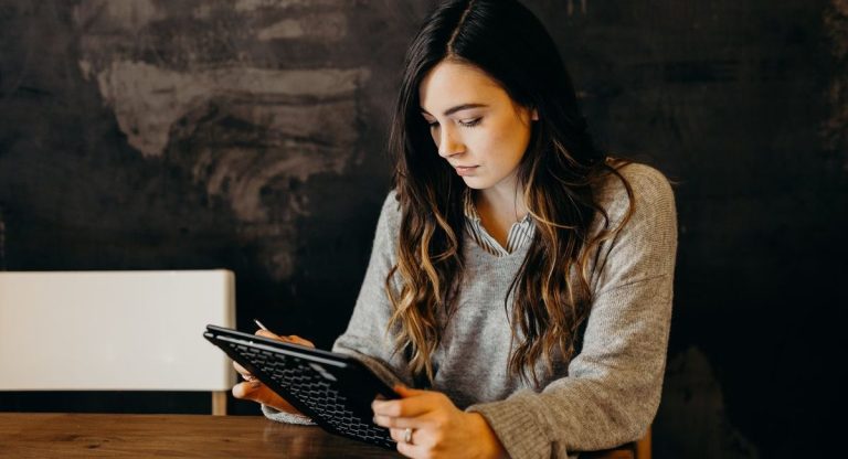 چک لیست فروش محصولات مد برای بازاریابی و فروش برند شما (چک لیست کامل)